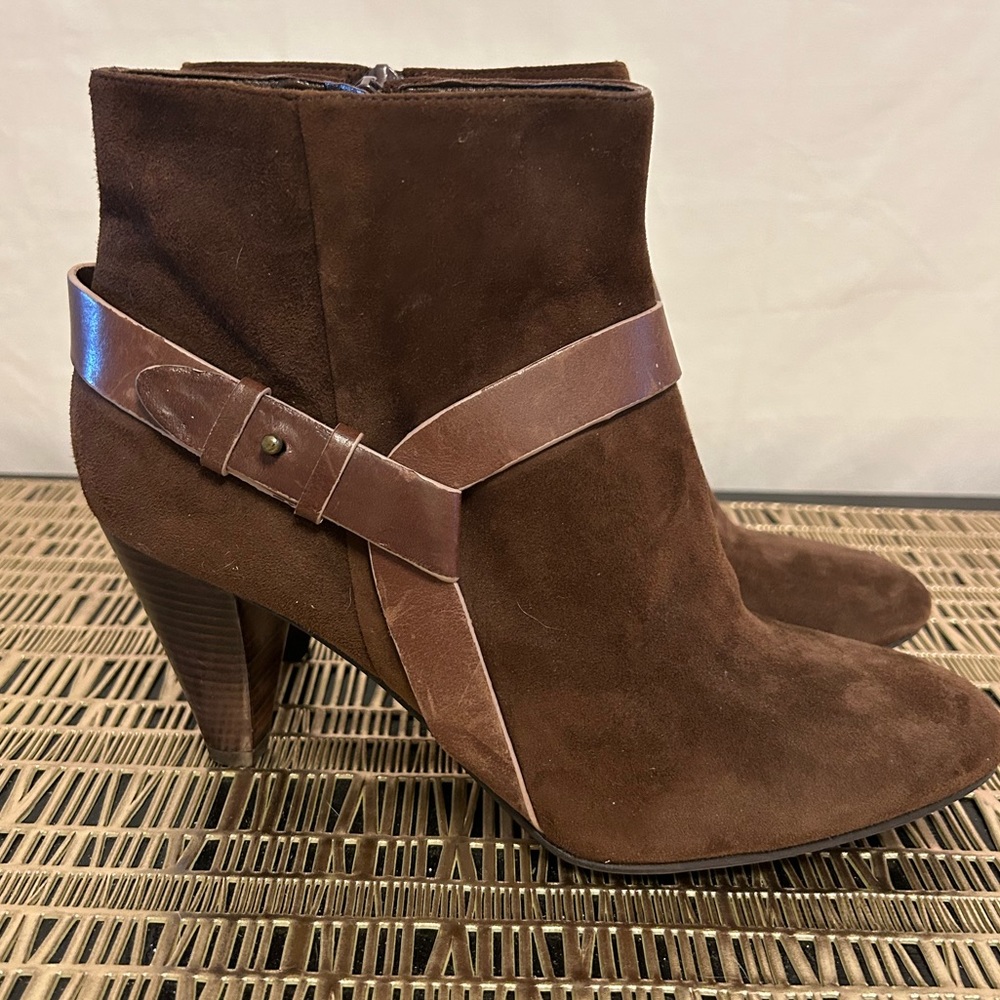 Cole Haan Air Brown Leather Zip Up Block‎ Heel Boots Size 9.5B